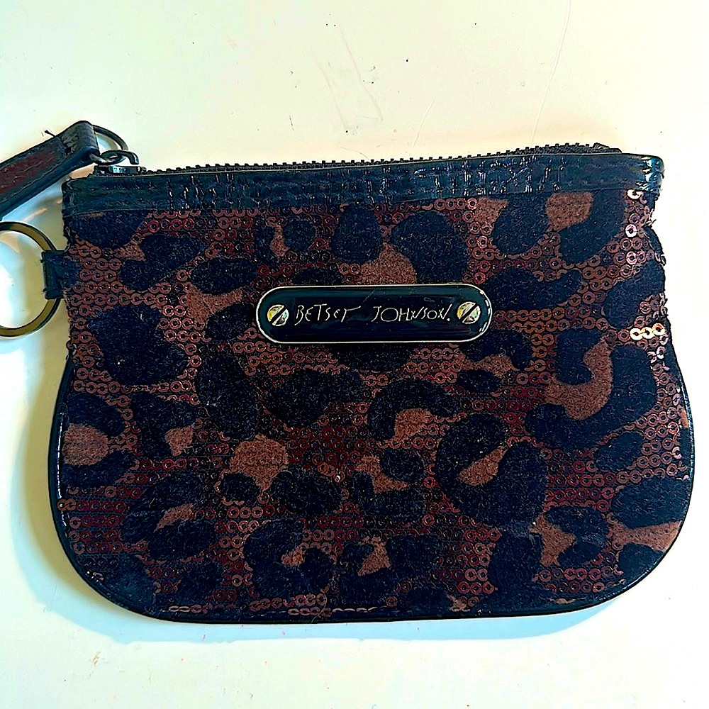 Betsey Johnson NWT Sequined Small Bag / Pouch Brown black leopard w/ Key…